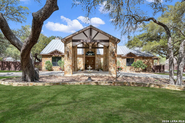 Image 9 of 49 For 100 Vintage Trail Dr