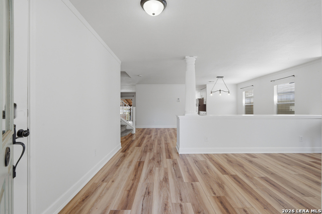 Image 12 of 39 For 1527 Jasmine Dr