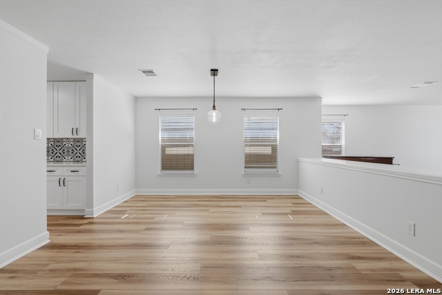 Image 15 of 39 For 1527 Jasmine Dr