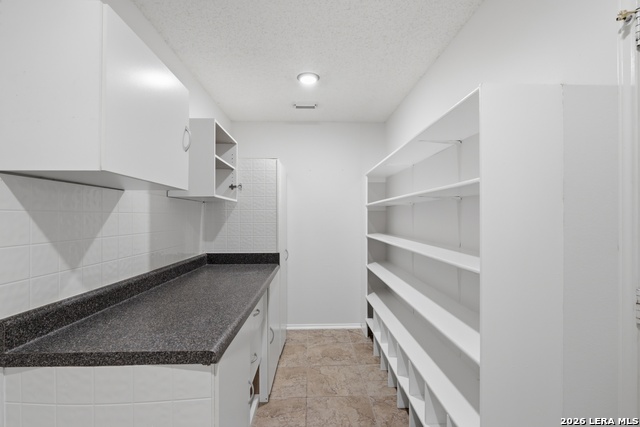 Image 22 of 39 For 1527 Jasmine Dr