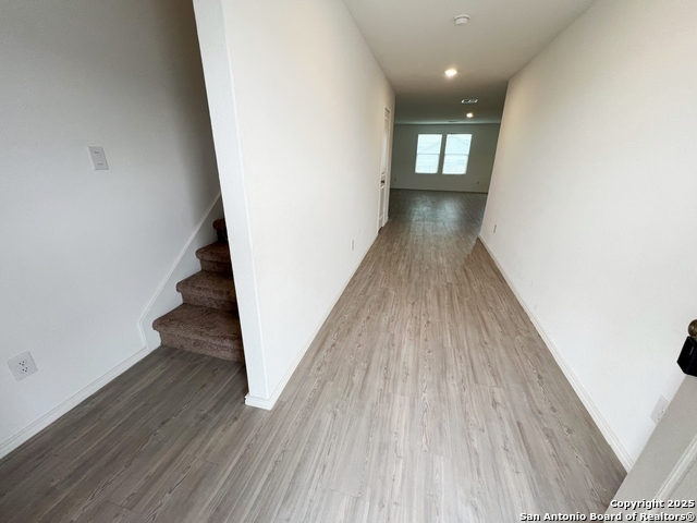 Listing photo id 0 for 7227 Satellite Way