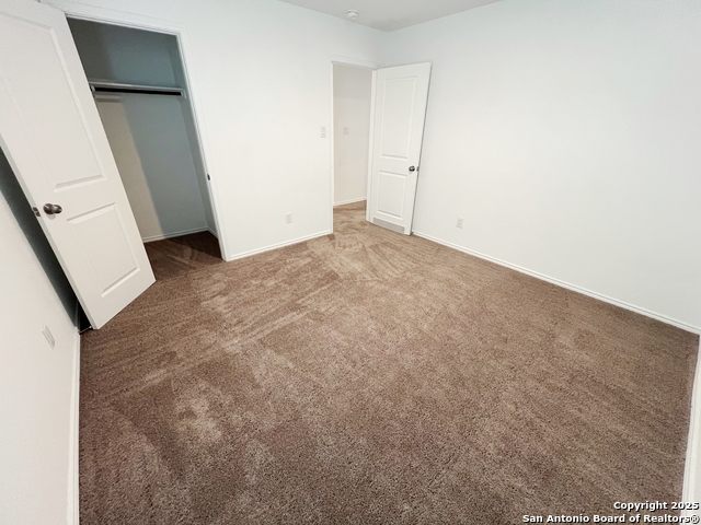 Listing photo id 23 for 7227 Satellite Way