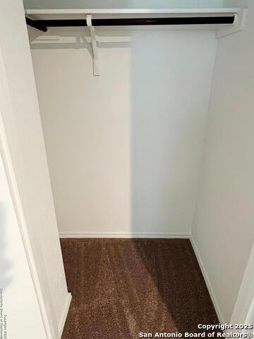 Listing photo id 24 for 7227 Satellite Way