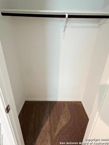 Listing photo id 28 for 7227 Satellite Way