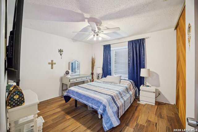 Image 14 of 16 For 13018 Larkyorke