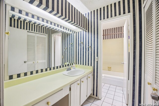 Image 8 of 16 For 13018 Larkyorke