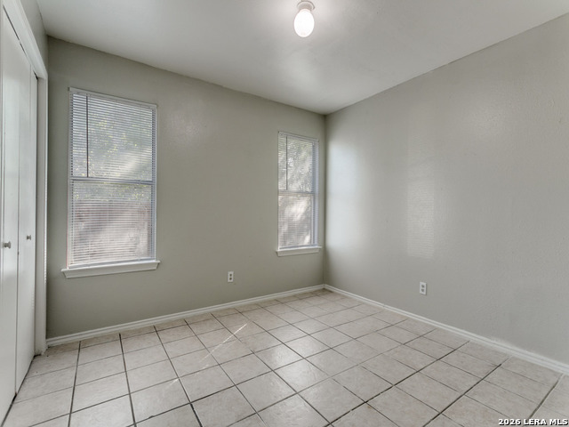 Image 10 of 12 For 7575 Windsor Oaks