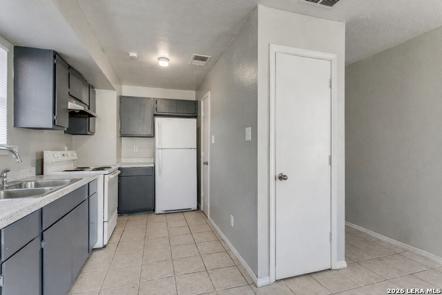 Image 5 of 12 For 7575 Windsor Oaks