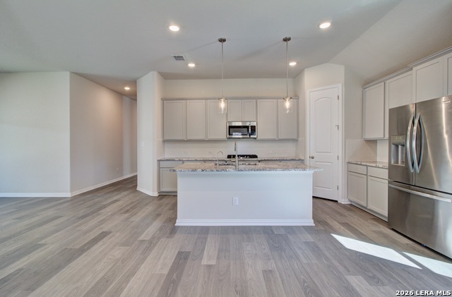 Image 4 of 26 For 840 Pincushion Lane