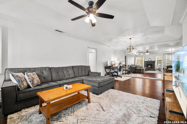 Image 11 of 33 For 8415 Fredericksburg Rd  907