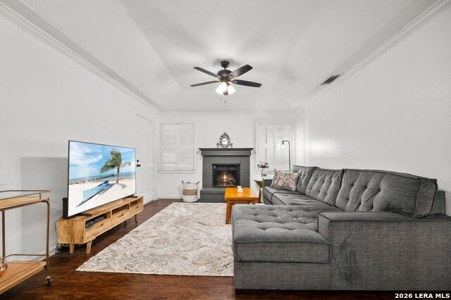 Image 13 of 33 For 8415 Fredericksburg Rd  907