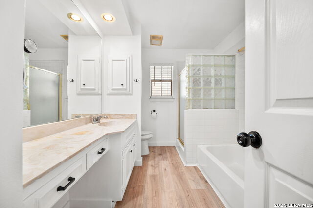 Image 24 of 33 For 8415 Fredericksburg Rd  907