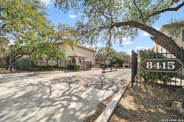 Image 30 of 33 For 8415 Fredericksburg Rd  907