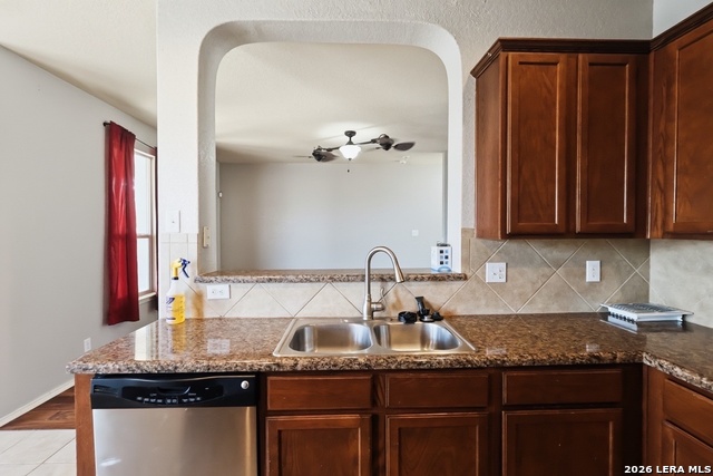 Image 13 of 32 For 229 Perch Horizon