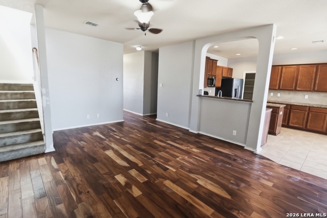 Image 8 of 32 For 229 Perch Horizon