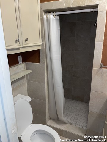 Image 8 of 13 For 567 Gilbert Lane Unit 2  2