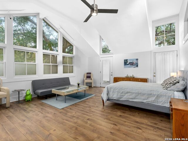 Image 4 of 16 For 215 Beauregard - Unit B