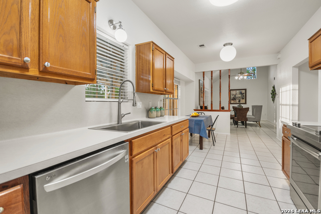 Image 12 of 41 For 205 Rolling Oaks