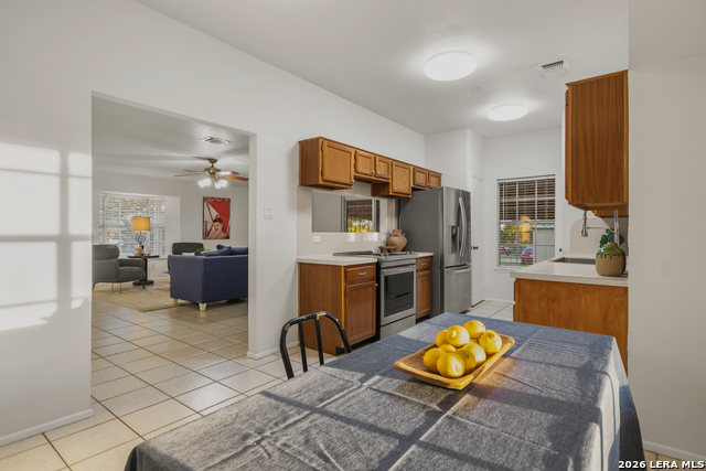 Image 14 of 41 For 205 Rolling Oaks