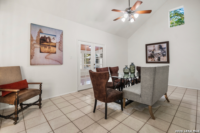 Image 20 of 41 For 205 Rolling Oaks