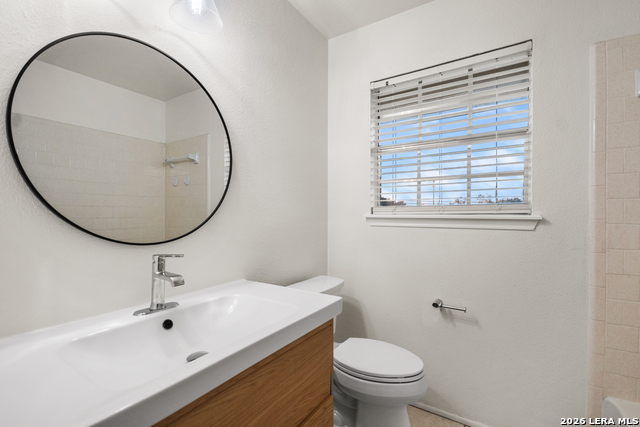 Image 24 of 41 For 205 Rolling Oaks