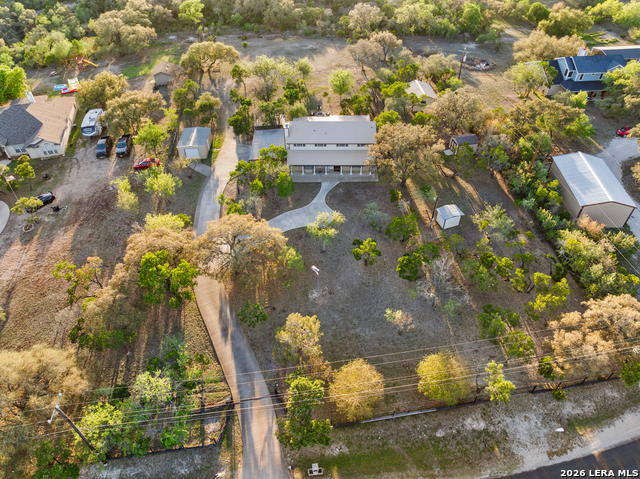 Image 36 of 41 For 205 Rolling Oaks