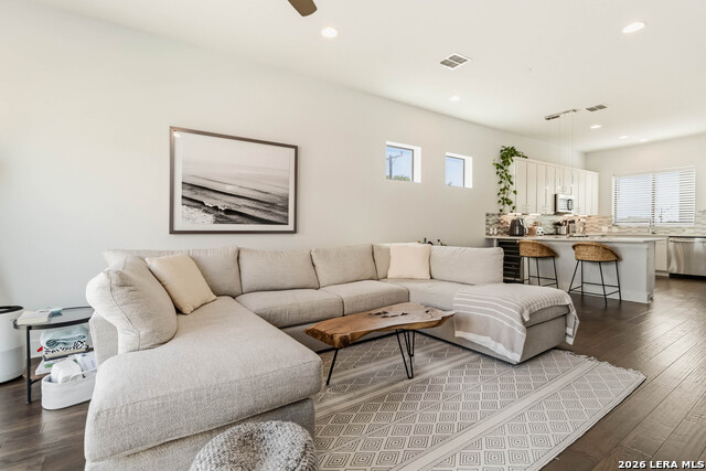 Image 10 of 45 For 303 Cypress Unit 101 W