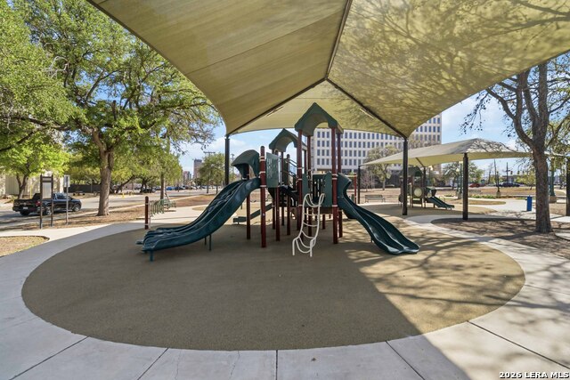 Image 40 of 45 For 303 Cypress Unit 101 W