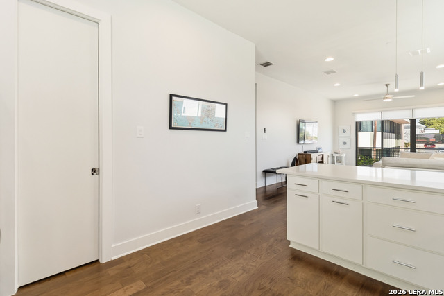 Image 6 of 45 For 303 Cypress Unit 101 W