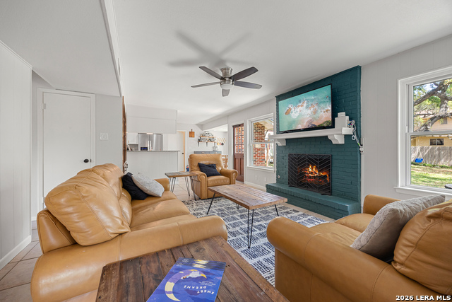 Image 11 of 43 For 2037 Windy Trl