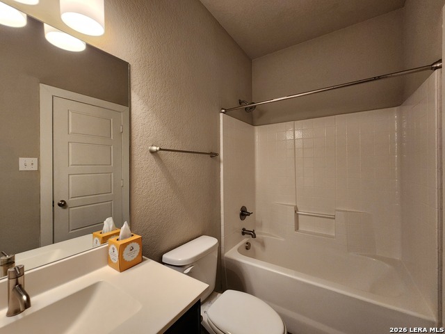 Image 17 of 31 For 506 Creekside Forest