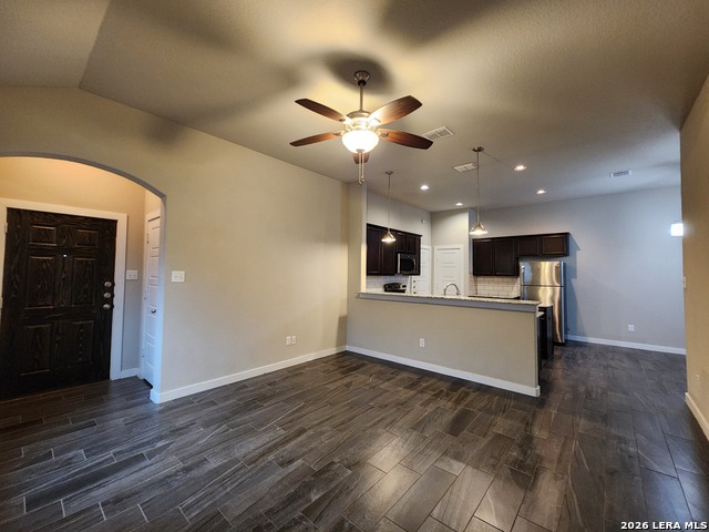 Image 5 of 31 For 506 Creekside Forest