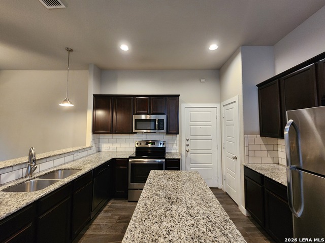 Image 8 of 31 For 506 Creekside Forest