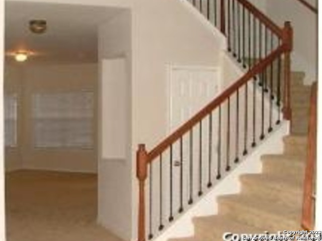 Image 3 of 20 For 823 Point Cove