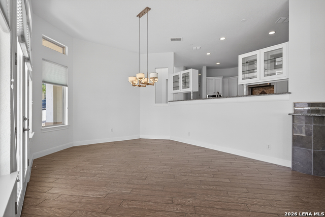 Image 15 of 40 For 505 Persimmon