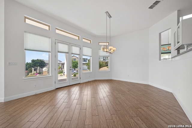 Image 16 of 40 For 505 Persimmon