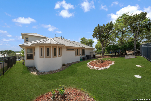 Image 38 of 40 For 505 Persimmon