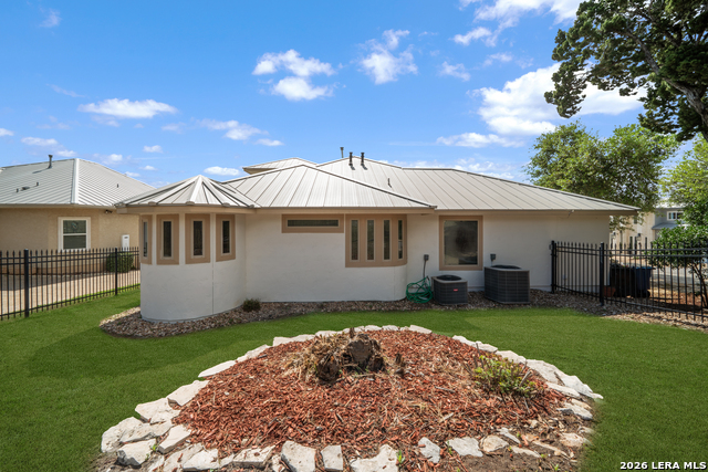 Image 40 of 40 For 505 Persimmon