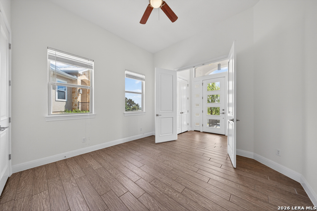 Image 9 of 40 For 505 Persimmon