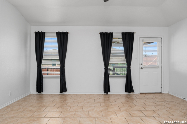 Image 13 of 36 For 252 Elisabeth Run