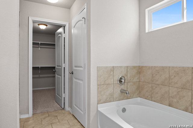 Image 17 of 36 For 252 Elisabeth Run