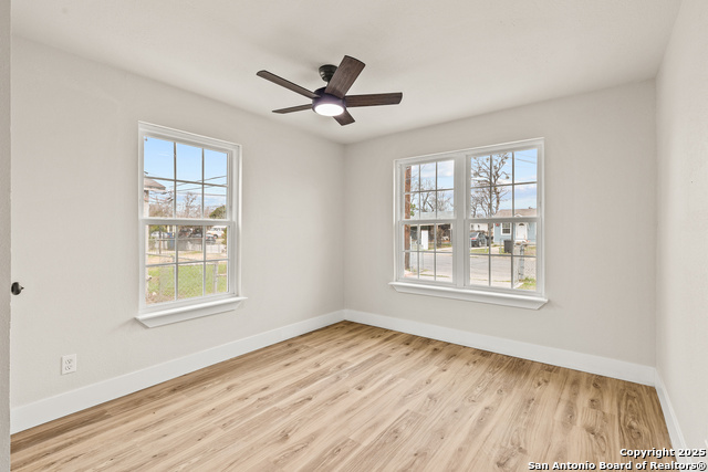 Image 6 of 22 For 2018 Drexel Ave E