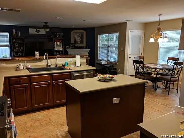 Image 3 of 25 For 10519 Cougar Chase