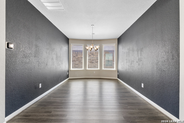 Image 18 of 39 For 13031 Maridell