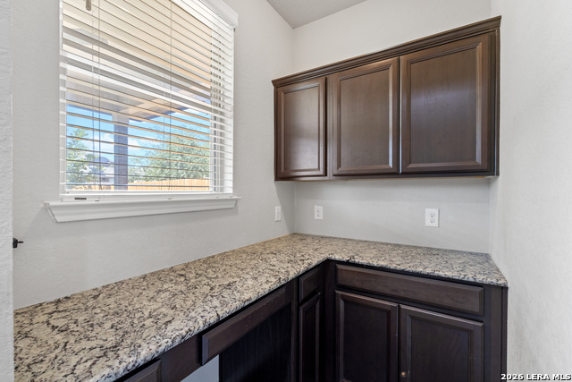 Image 23 of 39 For 13031 Maridell