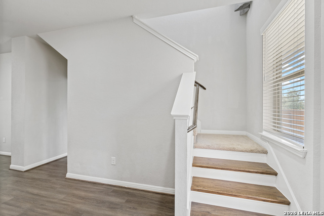 Image 24 of 39 For 13031 Maridell