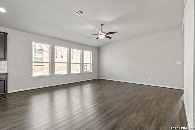 Image 31 of 39 For 13031 Maridell