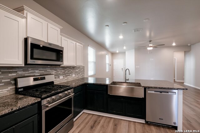 Image 11 of 27 For 13015 Kathleen St