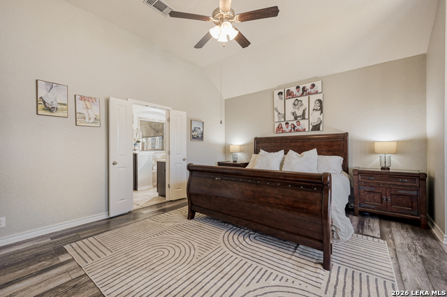 Listing photo id 15 for 7515 Mckinney