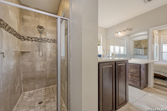 Listing photo id 19 for 7515 Mckinney